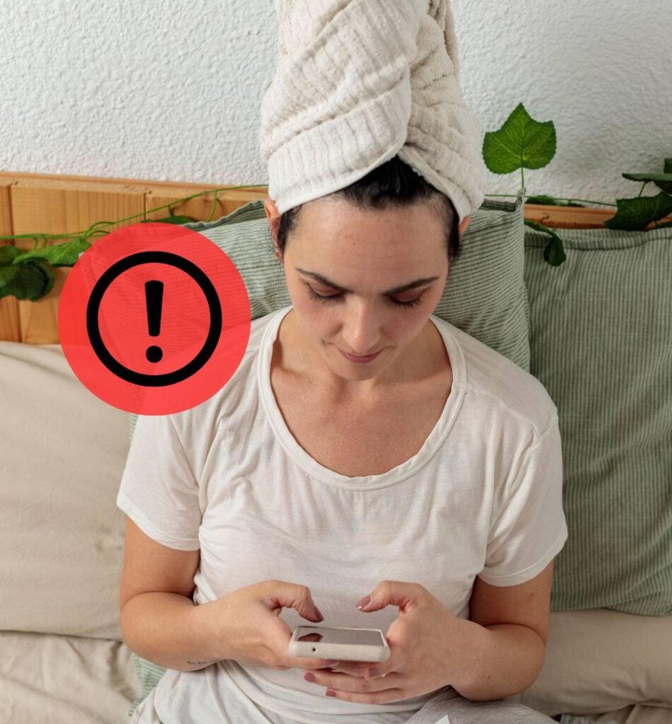 zdjęcie kobiety prokrastynującej ze smartphone zdjecie kobiety prokrastynujacej ze smartphone